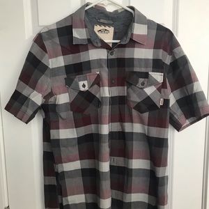 Van’s SZ MD EUC Plaid Button Down